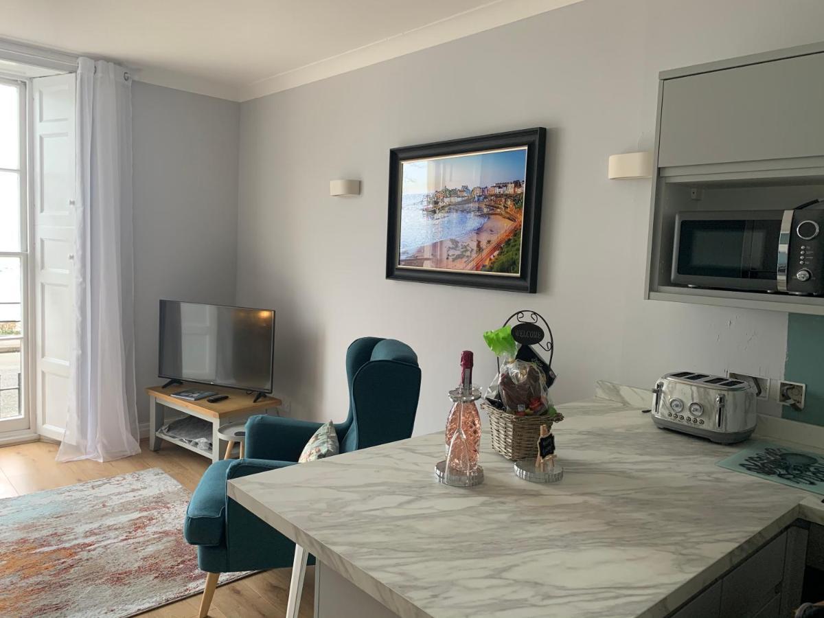 Beautiful Flat With Harbour Views เท็นบี ภายนอก รูปภาพ