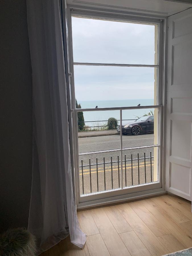 Beautiful Flat With Harbour Views เท็นบี ภายนอก รูปภาพ